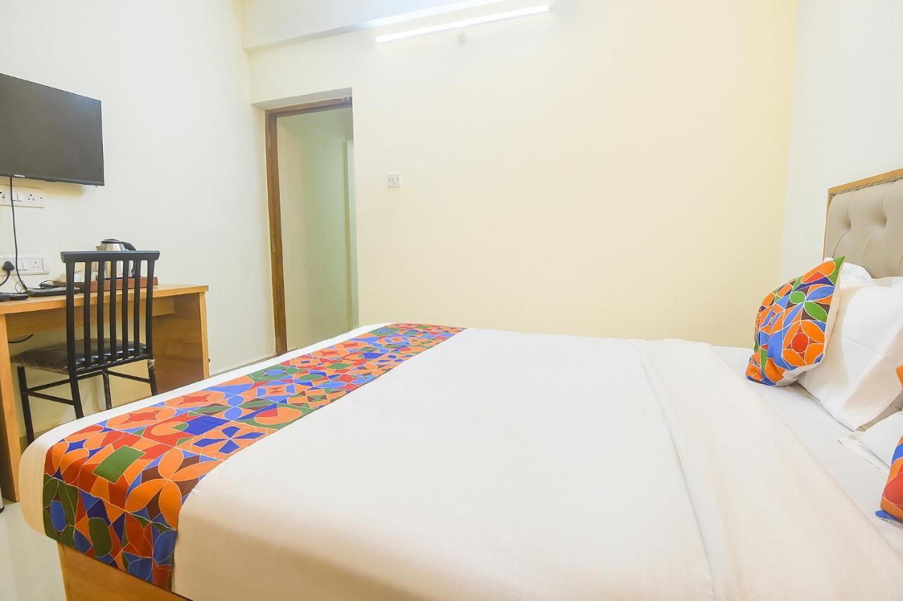 Fabexpress De Classio With Pool - Nr Candolim Beach Hotell Eksteriør bilde