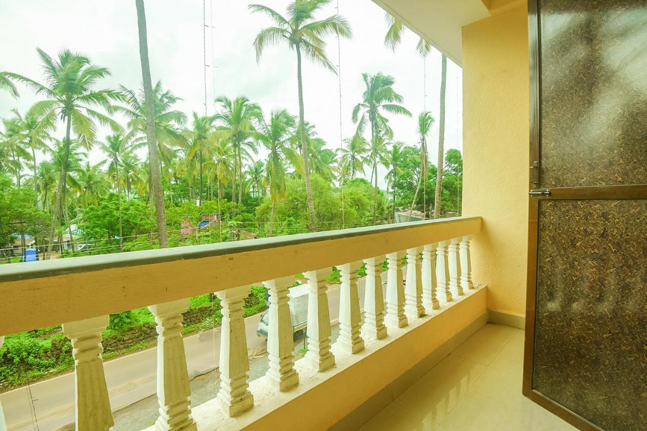 Fabexpress De Classio With Pool - Nr Candolim Beach Hotell Eksteriør bilde