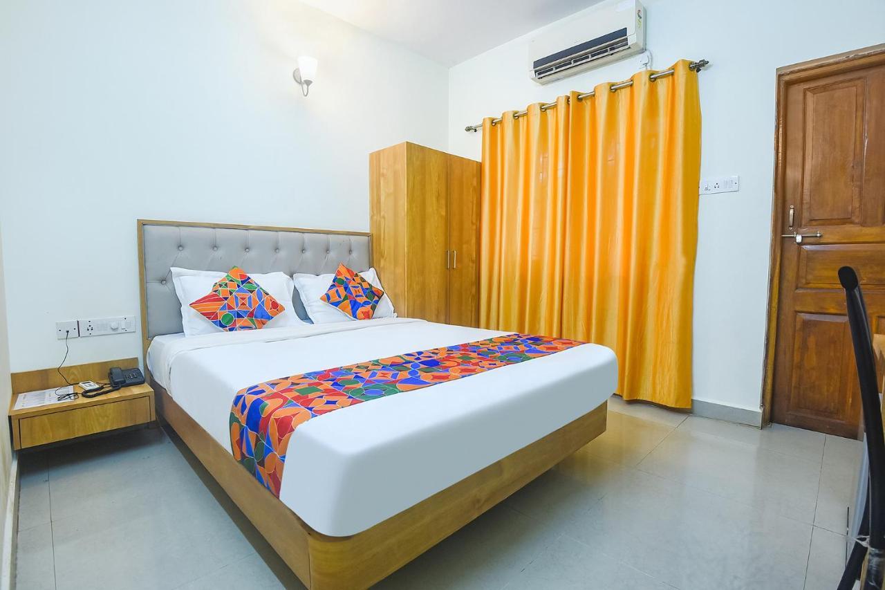Fabexpress De Classio With Pool - Nr Candolim Beach Hotell Eksteriør bilde